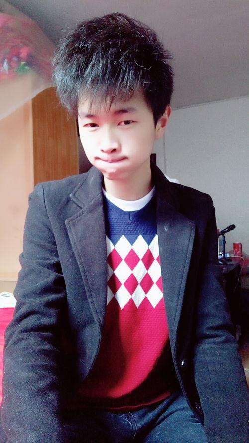 洪奇翰个人资料,才华横溢的青年才俊，多领域成就斐然